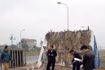 Hà Nội: Điều cả xe cẩu đi.. cướp tài sản