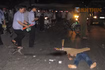 Tàu hoả tông xe tải, cả gia đình gặp nạn