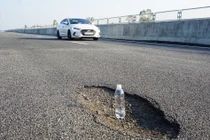 Cao tốc hơn 34.000 tỷ chi chít “ổ gà“: Kiểm điểm Tổng giám đốc