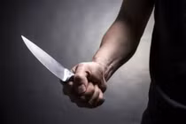 Đang giải tỏa đất lấn chiếm, 2 nhân viên bảo vệ rừng bị chém