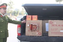 Thanh niên 9x thuê xe tự lái lên Cao Bằng “buôn” pháo nổ 