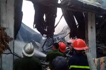 Cháy lớn tại Cụm công nghiệp làng nghề Liên Hà