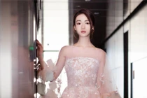 Mỹ nhân đánh bật Xa Thi Mạn đang gây chú ý là ai?