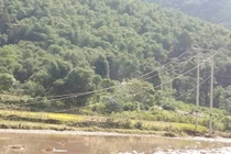 Điện lực Thanh Hóa có tắc trách trong vụ 2 vợ chồng tử vong khi lội qua suối?