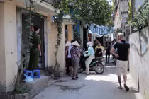 Hà Nội: Thi thể nam sinh đang phân hủy trong nhà trọ