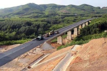 Cao tốc Cam Lộ - La Sơn 7.600 tỷ đồng có gì đặc biệt? 