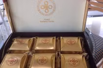 Bóc giá "khủng" của bánh trung thu phục vụ đại gia