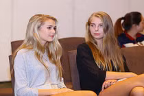 Mẫu Tây nhộn nhịp casting show thời trang của Chung Thanh Phong