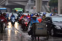 Hà Nội trong buổi sáng đầu tiên của đợt rét kỷ lục 10 năm