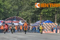 Khó rời mắt khỏi màn đua môtô ngoạn mục ở Bình Dương
