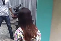 Xôn xao clip vợ đi bar qua đêm, bị đuổi khỏi nhà