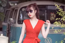 "Hot girl nội y" trở lại với hình ảnh gợi cảm