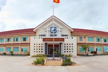 Chồng trưởng phòng bệnh viện đâm lái xe trọng thương vì ghen