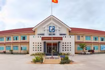 Chồng trưởng phòng bệnh viện đâm lái xe trọng thương vì ghen