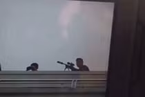 Video: Hiện trường vụ trăm cảnh sát bao vây đối tượng hình sự ở TP Vinh 