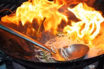 Chất gây ung thư bà nội trợ nào cũng nhiễm hằng ngày