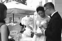 Mừng cưới: Quẹt thẻ và xuống sổ