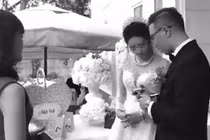 Mừng cưới: Quẹt thẻ và xuống sổ