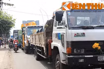 Không đèn giao thông, vắng CSGT, ngã tư tắc đường liên tục