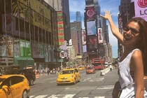 Siêu mẫu Minh Tú được mời diễn ở New York Fashion Week 