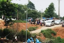 Phát hiện thi thể nam sinh dưới ao sen