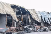 Nhà máy triệu đô thành sắt vụn sau cháy kinh hoàng KCN VN-Singapore