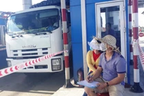 Dân chủ động đếm xe qua trạm, Chủ đầu tư BOT "hoang mang"