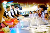 Đấu trường “đẫm máu” bên kia biên giới