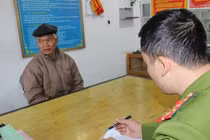 Bố đánh chết con trai vì nghiện ma túy, trộm thóc đi bán