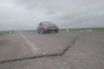 Cận cảnh đường tránh lũ 600 tỷ đồng nứt toác ở Quảng Trị