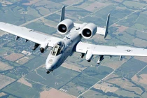 Máy bay cường kích Su-25 Nga và A-10 Mỹ: Ai hơn ai?