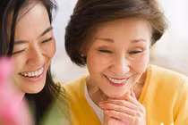 Câu chuyện thót tim về con dâu đầu độc mẹ chồng