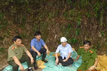 Sập lò than ở Hòa Bình: 2 người mắc kẹt còn khả năng sống sót