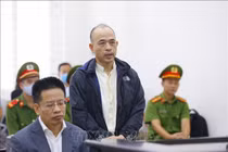 Phạt tù 2 bị cáo trong vụ lạm dụng chức vụ, quyền hạn tại PVOil