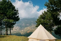 Xu hướng cắm trại bằng ô tô và những điều mà bạn nên biết