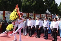 Chủ tịch nước Võ Văn Thưởng thăm quân và dân huyện đảo Cô Tô