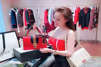 Dân tình soi gia thế siêu khủng của nữ giảng viên Âu Hà My