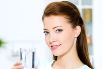 9 công dụng tuyệt vời của nước ấm đối với cơ thể