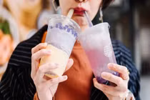 Dân văn phòng uống trà sữa: Ngày 2-3 ly, tháng mất tiền triệu