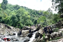 Khám phá thác Khe San