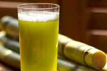 Uống nước mía mỗi ngày có tốt không?