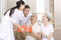 Lễ Vu Lan: Việc nên và không nên làm để báo hiếu cha mẹ