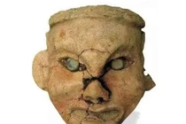 'Giải quyết nỗi buồn' trong mộ cổ, chuyên gia lạnh sống lưng 