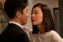 Chồng lòi tội ngoại tình vì những vật dụng chẳng thể ngờ