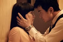 Vay nặng lãi chăm chồng cũ sắp chết, tôi bị trách móc dại dột