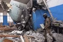 Ukraine nói tiêu diệt 14.200 lính Nga, Moscow xác nhận chỉ huy không quân tử trận