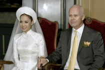 Sao Việt lấy chồng ngoại quốc: Người xa hoa, người đổ vỡ