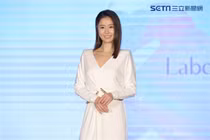 Lâm Tâm Như lui về chăm con để Hoắc Kiến Hoa trở lại showbiz