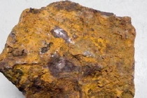 Đào được khối đá sau nhà, 31 năm sau mới biết giá trăm tỷ