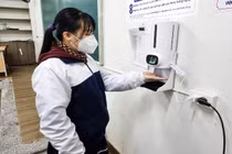 Học sinh nhiều trường tạm dừng đến lớp vì dịch Covid-19